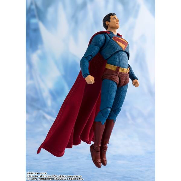 S.H.Figuarts Superman - image 5