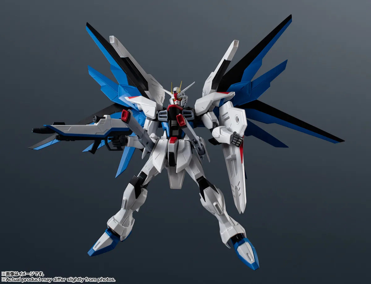 GUNDAM UNIVERSE Freedom Gundam Renewal - image 4