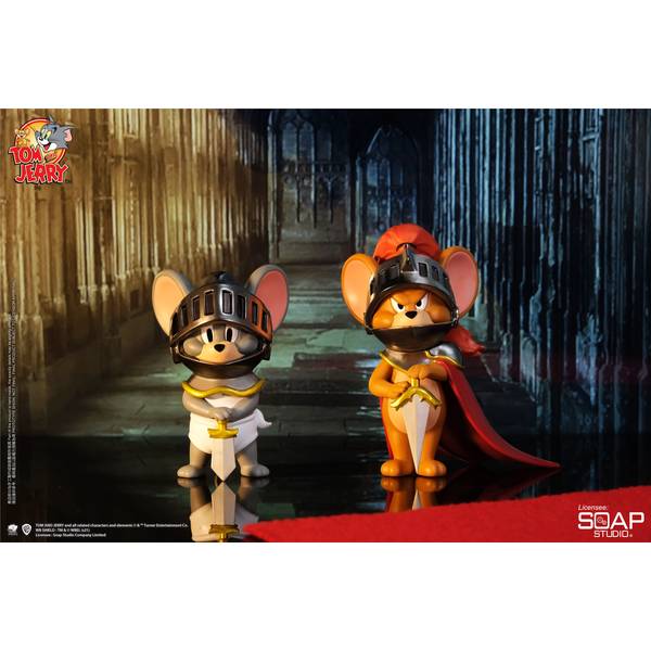 Tom and Jerry: Jerry & Tuffy Royal Court Figure - image 1