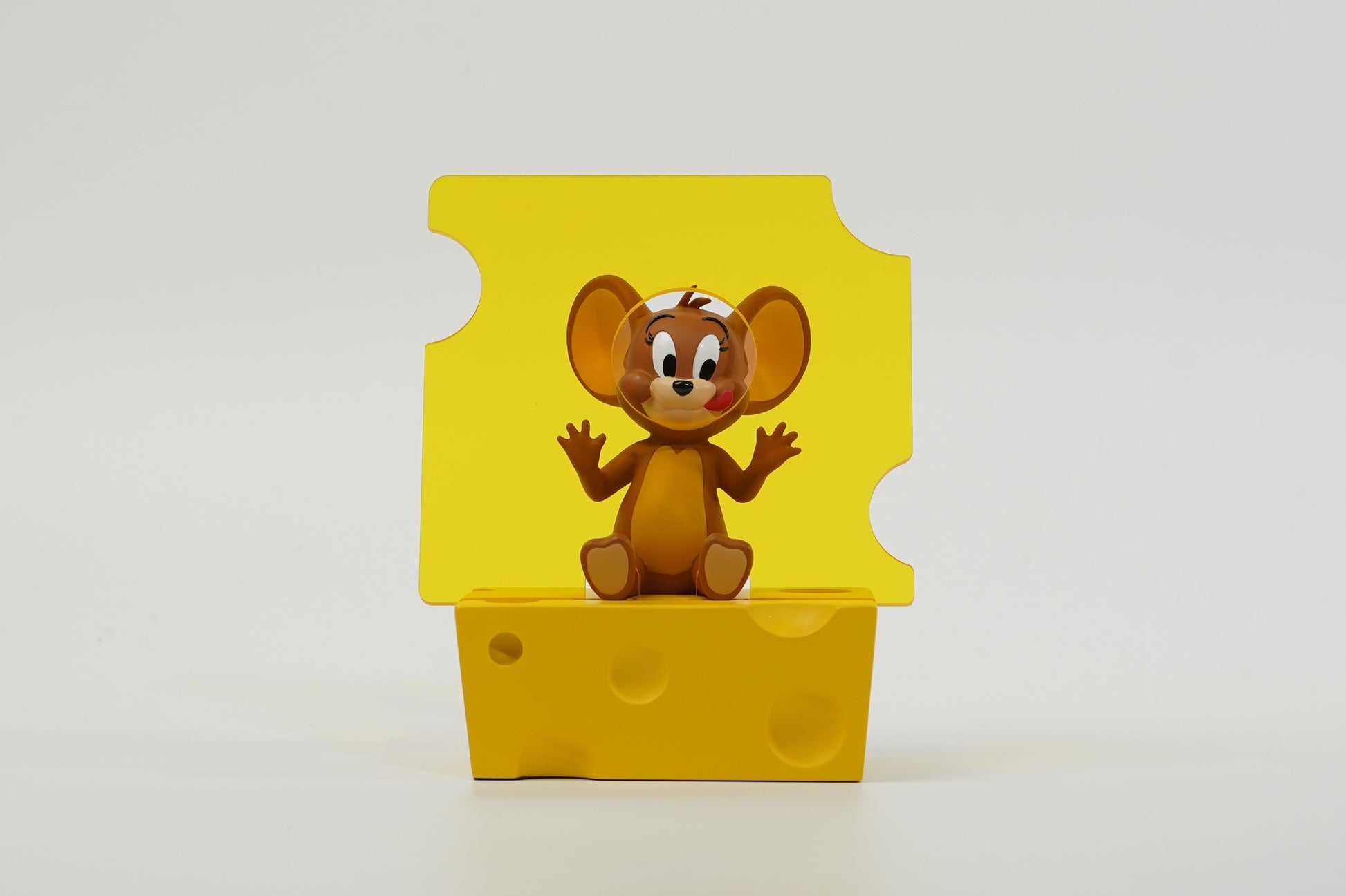 Tom and Jerry Jerry Message Board - image 1