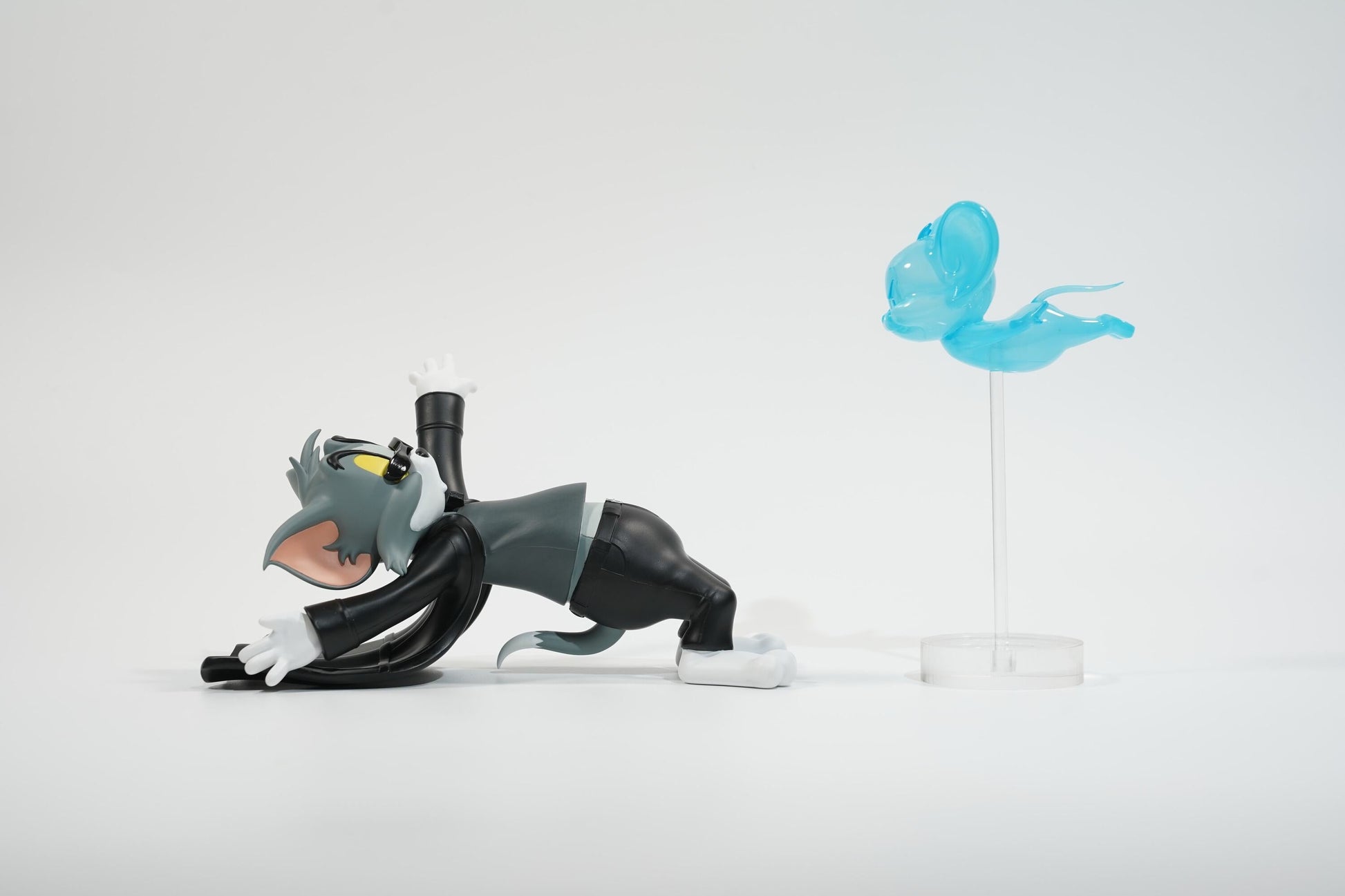 00th anniversary of Warner Bros Tom and Jerry as The Matrix Statue By SOAP STUDIO - image 7