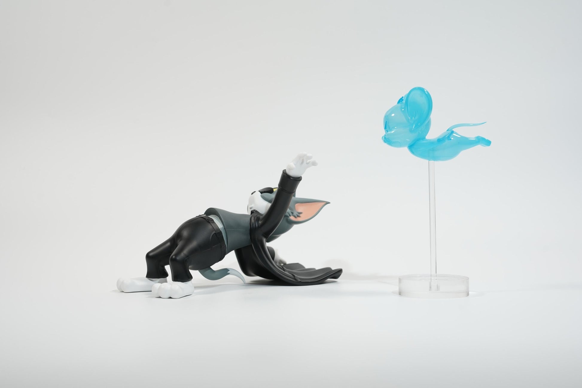 00th anniversary of Warner Bros Tom and Jerry as The Matrix Statue By SOAP STUDIO - image 4