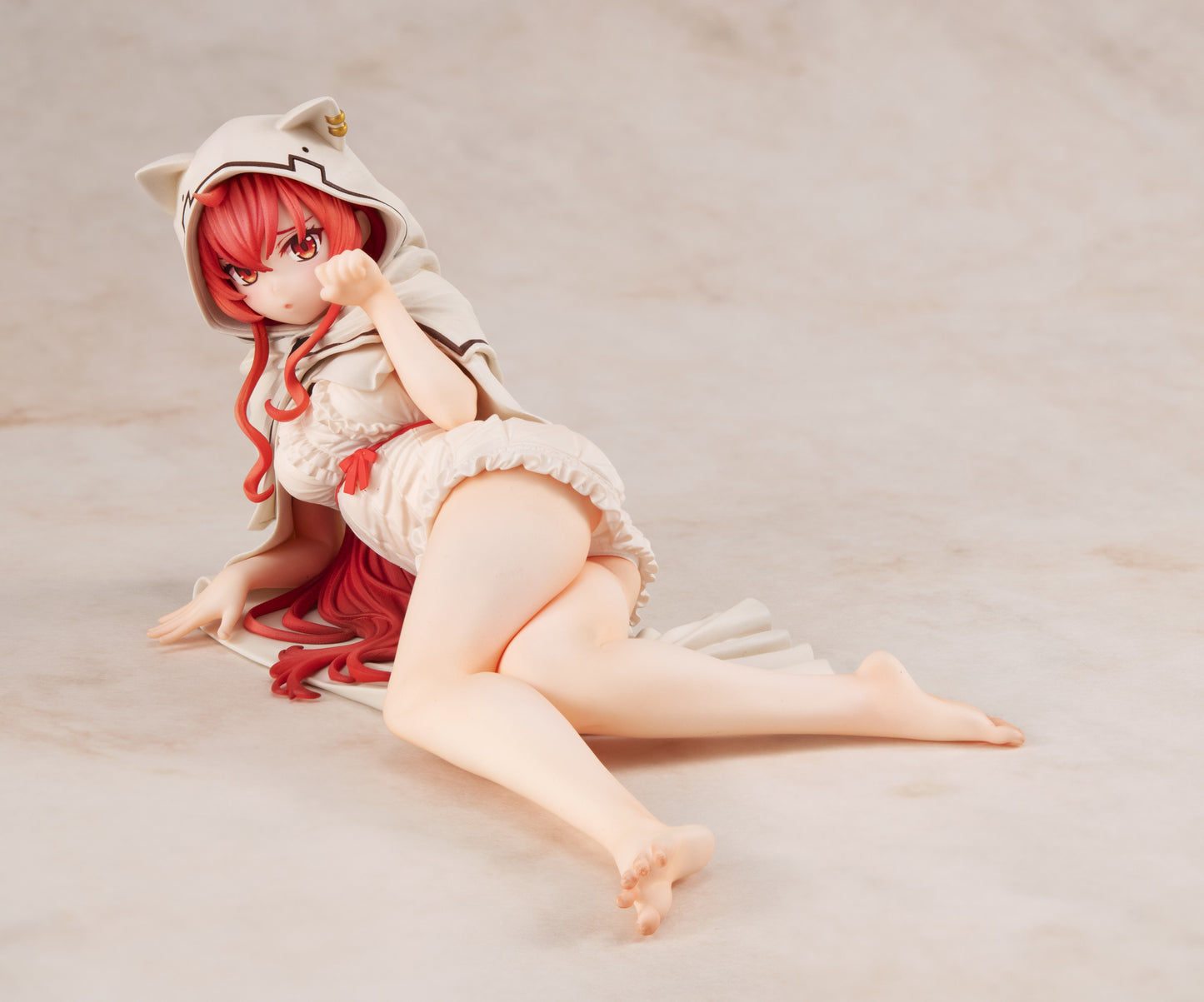 MegaHouse Melty Princess Mushoku Tensei III Eris Snuggle Cat Ver. Figure - official image 3