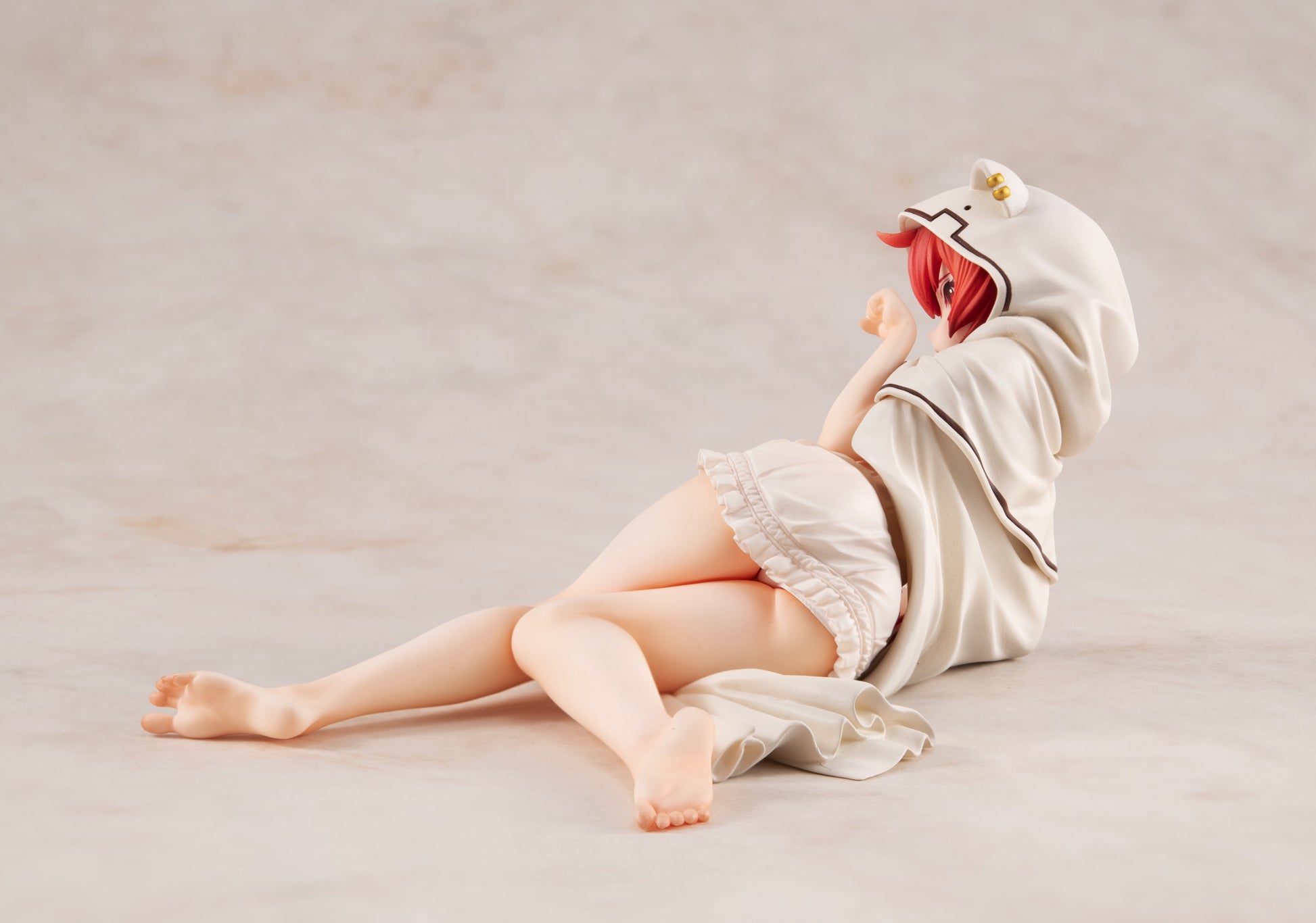 MegaHouse Melty Princess Mushoku Tensei III Eris Snuggle Cat Ver. Figure - official image 5